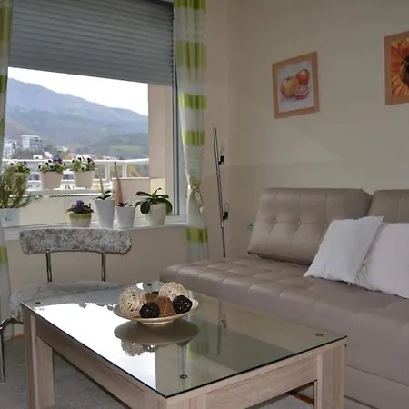 Daire Very Big Apartment, Beautiful View